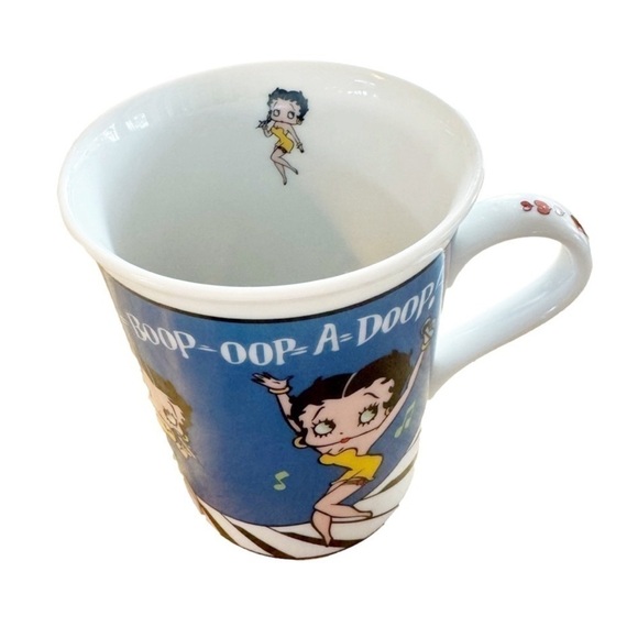 Betty Boop - Boop-Oop-A -Doop!- Collector Mugs - Picture 3 of 5